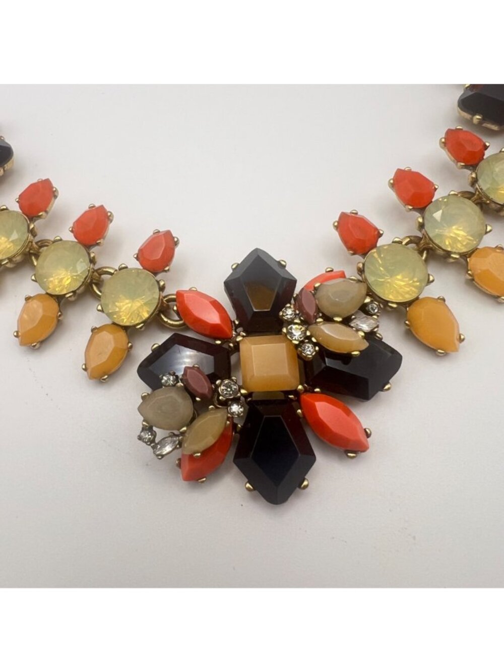 J Crew Statement Necklace Orange Black Yellow Floral Design 15+3" Gold Tone - Picture 3 of 11